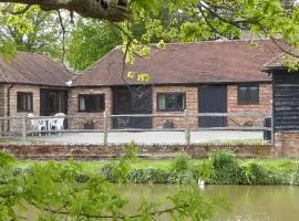 2 Bed in Nr Hailsham oc-sx912