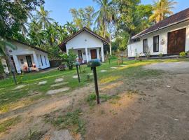 Charitha Rest，位于安帕赖的酒店