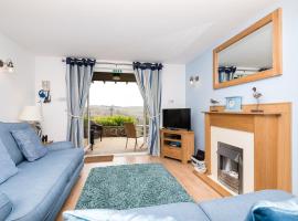 Rumsdale - Luxury Cottage，位于Looe的酒店