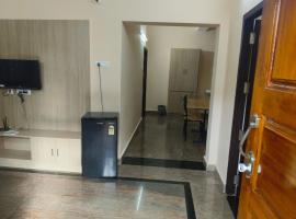 Townhouse Kurnool Bus Terminal Formerly Hotel Lakshmi Pride，位于卡努尔的酒店