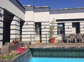 Orchids Lodge，位于佛维斯的酒店