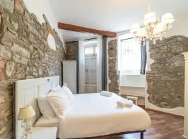 Elegant cottage in the heart of Torno with SmartTV and Wifi