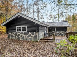 Holiday Home Kerrin by Interhome，位于Gatten的酒店