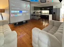 CHEZ CLAIRE 5 - Place Capitole122m2, Jacuzzi, Ciné