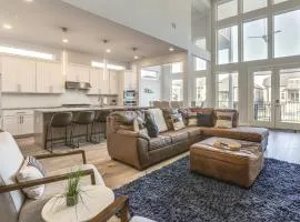 Lake Conroe Oasis: Chef's Kitchen & Boat Dock