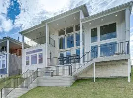 Lake Conroe Oasis Chefs Kitchen and Boat Dock