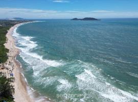 Condomínio de frente para o mar em Morro das Pedras - FTSs，位于弗洛里亚诺波利斯的酒店