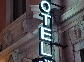 Hotel Fiorella Milano，位于米兰的酒店