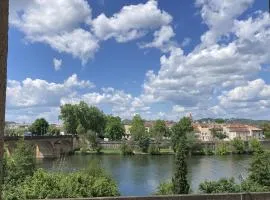 Bel appartement avec jardin et vue à Cahors