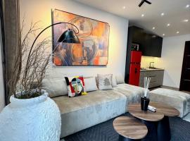 MAISON 9 Apartments Surulere，位于拉各斯的酒店