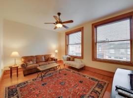 Steps to Shops and Dining Historic Dtwn Wallace Gem，位于华莱士的酒店