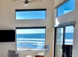 Oceanfront Top Floor Premium One Bedroom with Panoramic View of Monterey Bay, Very Private!