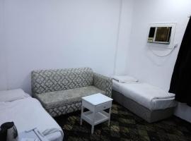 فندق غولشأن مدينه Hotel Gulshane Madina，位于Ar Rayn的酒店