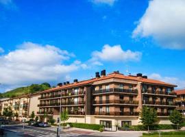 Duplex CARDELLY，位于阿斯蒂加拉加的高尔夫酒店