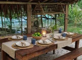 Absolute Beachfront with cultural Tours Aore Island