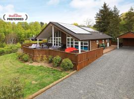 8 person holiday home in Skals，位于Skals的酒店