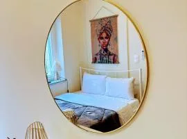 MARY'S HOUSE - Urban Promenade Vibes