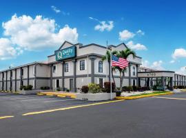 Quality Inn Fort Myers Cape Coral，位于迈尔斯堡的酒店