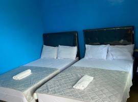 Hotel Carollina Syariah，位于Girijati的酒店