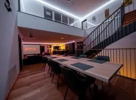 Moderne Villa mit Whirlpool und Heimkino