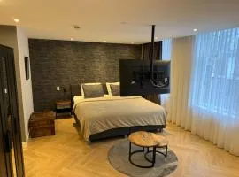 Bella Vita Hotel Restaurant