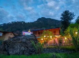 Khwaabgaah-A Boutique Homestay & Cafe - Tirthan Valley