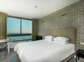 Netanya SeaView ApartHotel