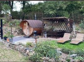 Ferienhaus Vogtland mit Sauna und Hot Tub，位于Weischlitz的酒店