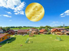Ferienhof Kosertal - Erlebnisbauernhof, Reitstall & Spa，位于Marktleugast的酒店
