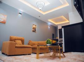 CNX Hotels and Suites，位于Yenagoa的酒店