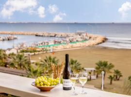 Mackenzie Beachfront Suite，位于Scala的酒店