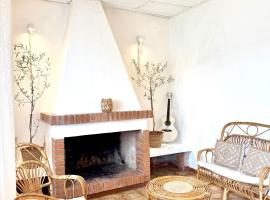 Kalma - Beachfront Slow Life at Fisherman Village，位于Terralba的酒店