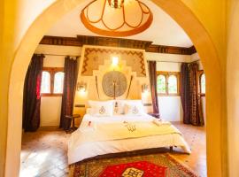 拉马内里亚德酒店，位于扎古拉的摩洛哥传统庭院