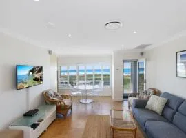 Pacific Court 'absolute Beachfront='