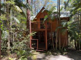 春溪山区小屋旅馆，位于春溪的酒店