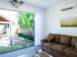 Rosewood Terrace，位于巴瑟斯特的酒店