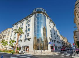Goldstar Apartments & Suites，位于尼斯的酒店