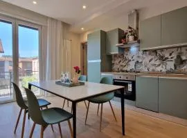 Dolce Apartment Milano Quiet &Cozy 2mins to Rho Fiera &100m to Metro