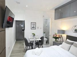 The NEC & BHX Boutique Apartment，位于Sheldon的酒店