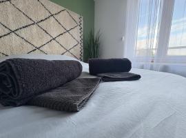 Appartement cosy centre-ville，位于蒙塔日的酒店