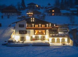 SPA Hotel "Villa Bello"，位于贝希特斯加登的酒店