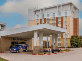 辛辛那提机场希尔顿逸林酒店，位于希布伦的酒店