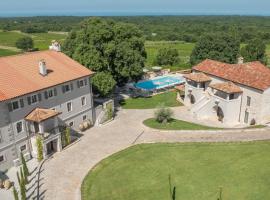 San Tomasini Heritage Hotel，位于维斯尼安的酒店