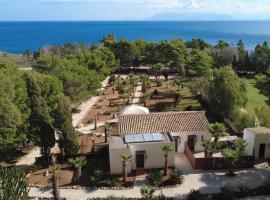 Araja Villa&Suite by Geocharme，位于圣维托罗卡波的酒店
