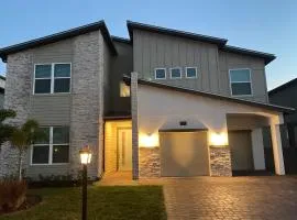 Harbor Island Beach Club