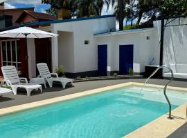 Azul Hotel Oberá，位于奥韦拉的酒店