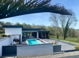 Contemporary house, absolute quiet in nature