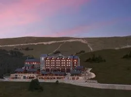 Ceylan Splend'or Uludag, Autograph Collection