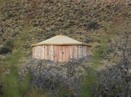 Yurtas Patagónicas Refugio de estepa，位于Bajo Caracoles的酒店