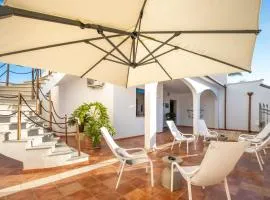 By The Sea – Le Chele